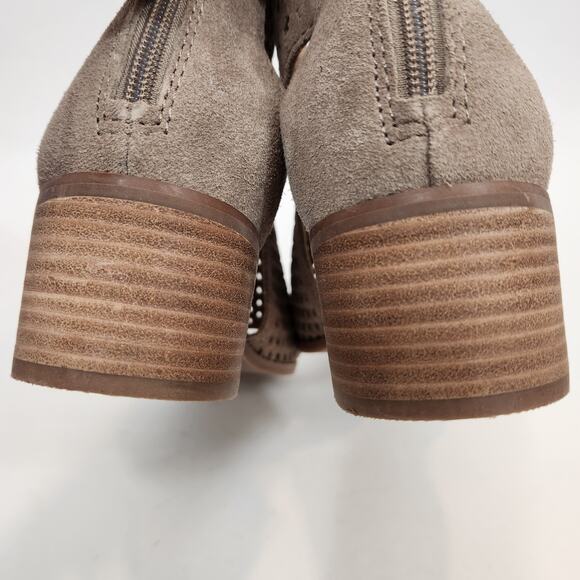 Lucky Brand NWOB Nacria Women's Perforated Leather Open Toe Block Heel Shoes 9 - Picture 5 of 7